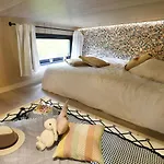 La Tiny House De La Blandiniere בקתה
